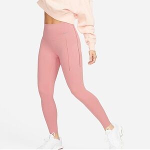 Nike Universa
Women's Medium-Support High-Waisted 7/8 Leggings with Pockets